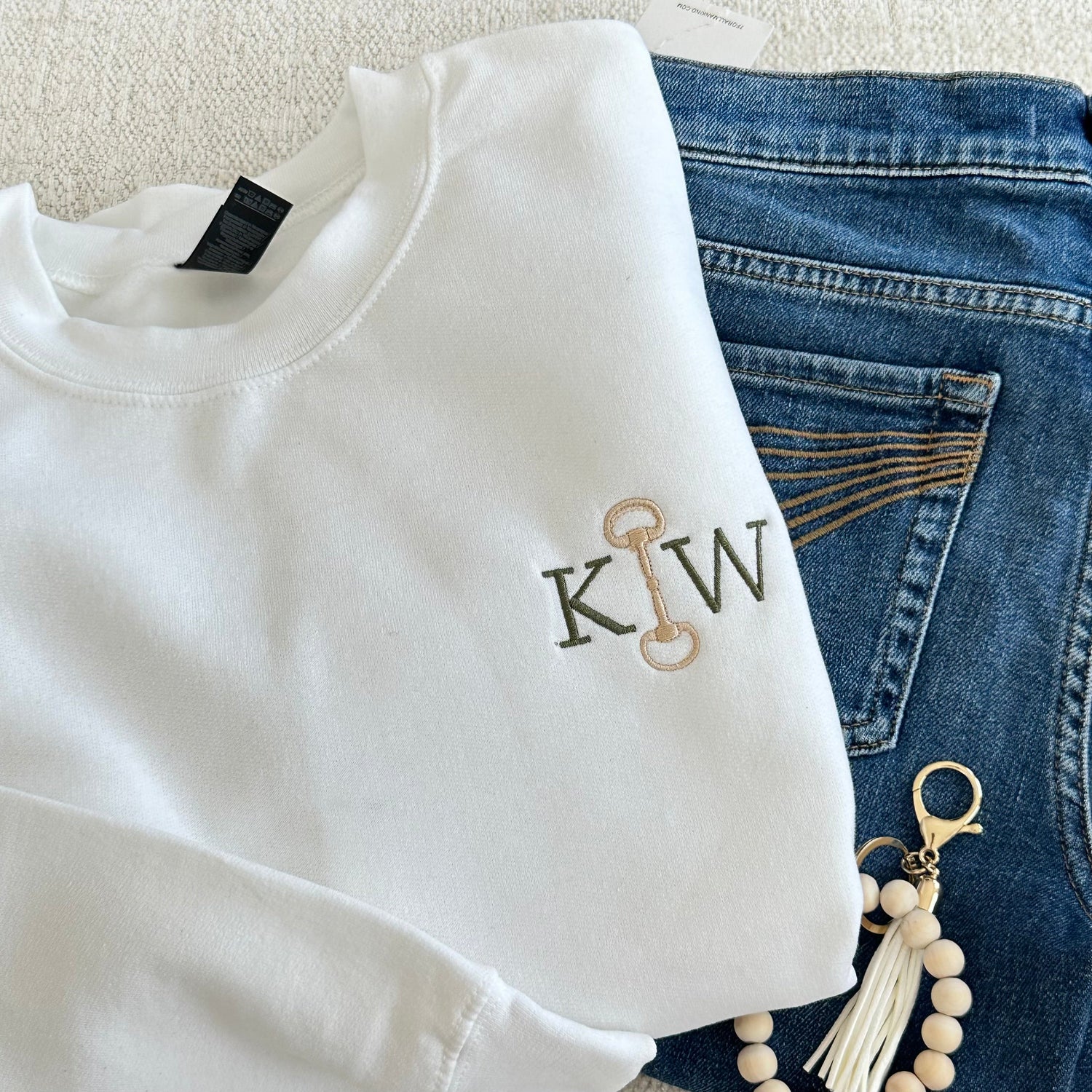 Please include in the personalization box: Monogram initials (First, Last) Thread color preference  If no color is specified, embroidery will be completed exactly as pictured.